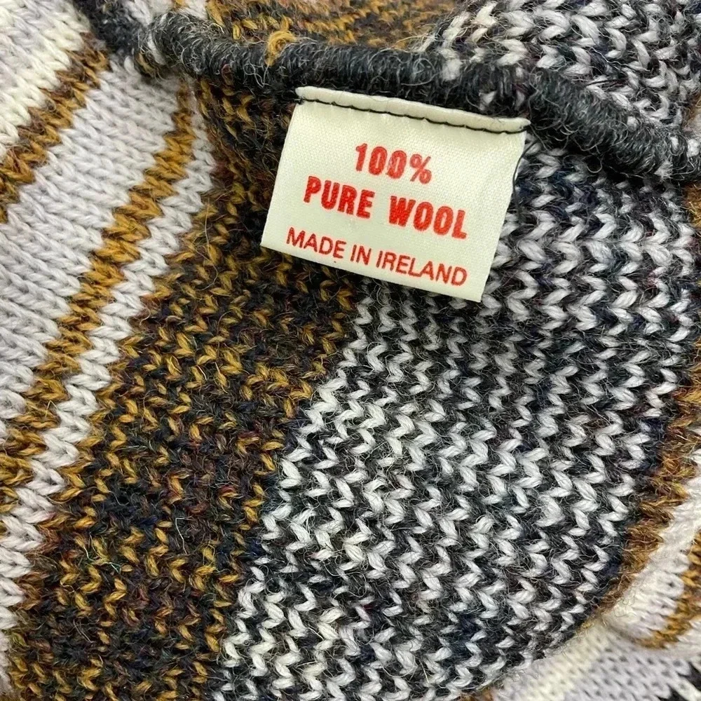 Sweaters Of Ireland Button Front Wool Multi Print Cardigan Medium